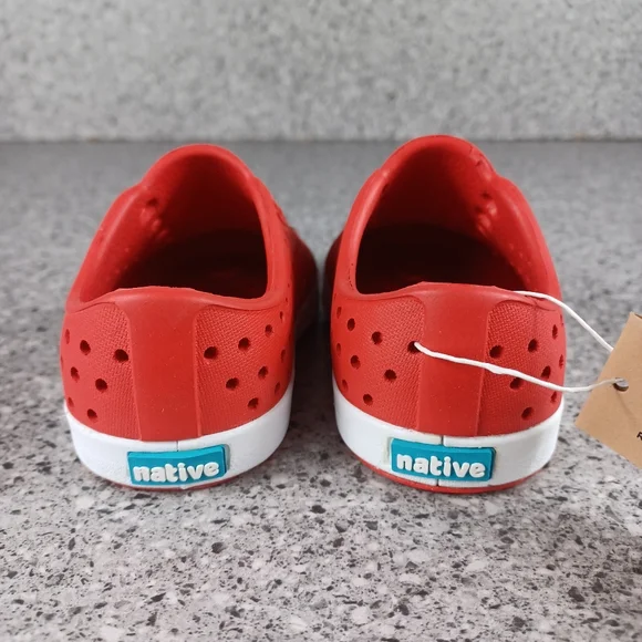 NATIVE Shoes Red Kids Toddler Jefferson Slip-On Shoes - Picture 4 of 6